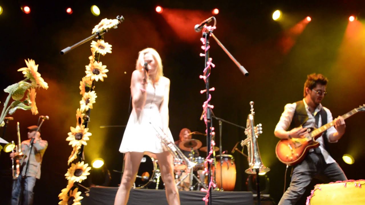 Jenny and the Mexicats - Me and my man