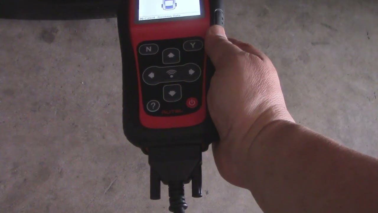 TPMS sensor relearn with Autel TS508