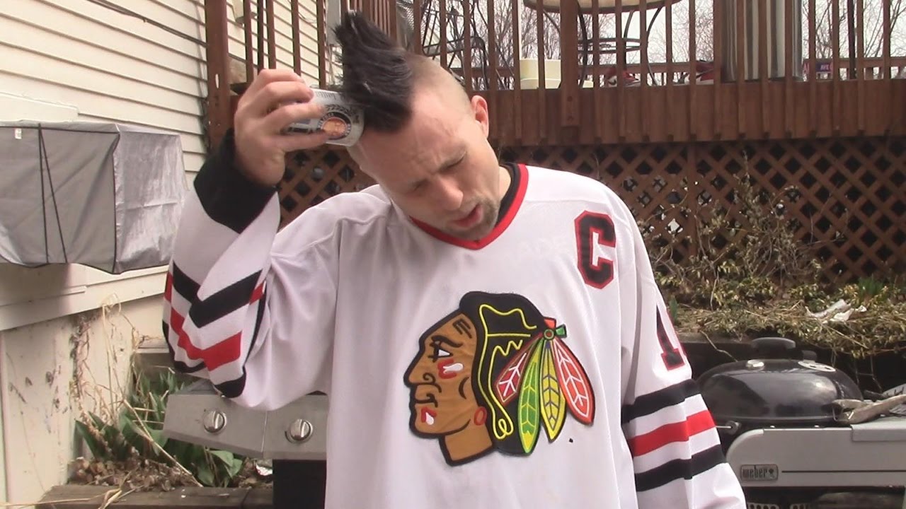 How to Crush a Beer Can On Your Head Tutorial.  Beer Can Life Hack.