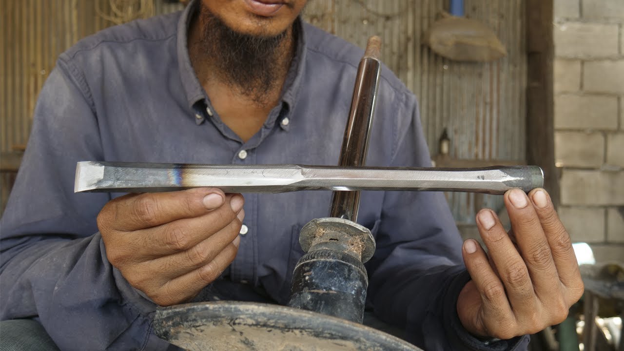 Turning Car Shock Absorber Piston Rod Into A SUPER Strong Chisel