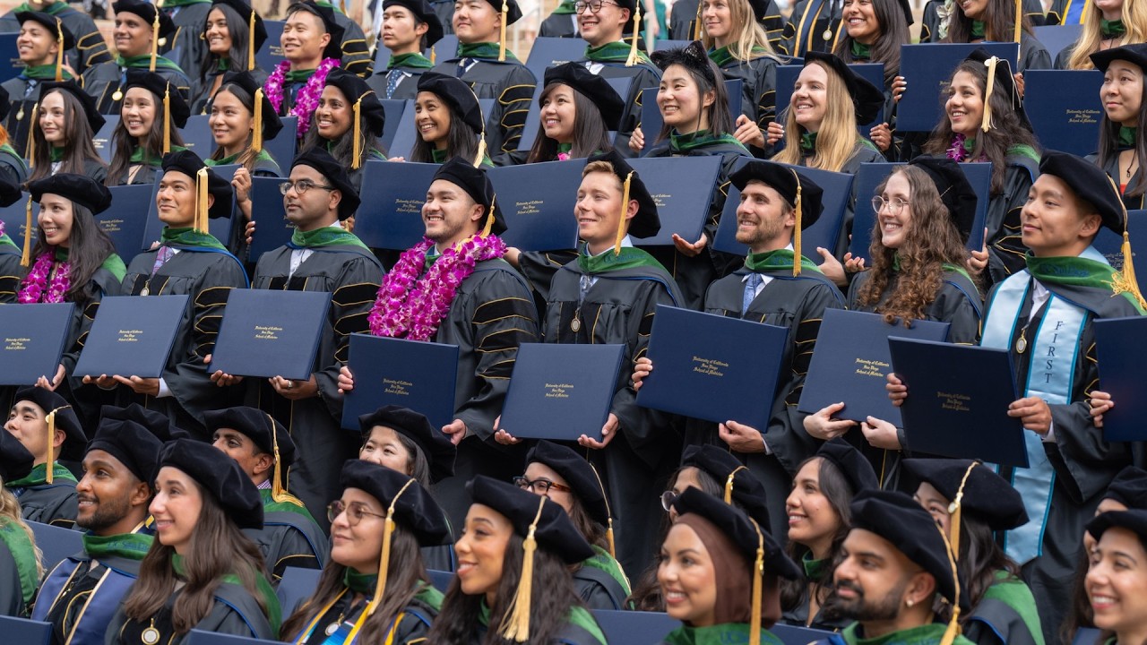 Class of 2025 Commencement Ceremony - UC San Diego School of Medicine