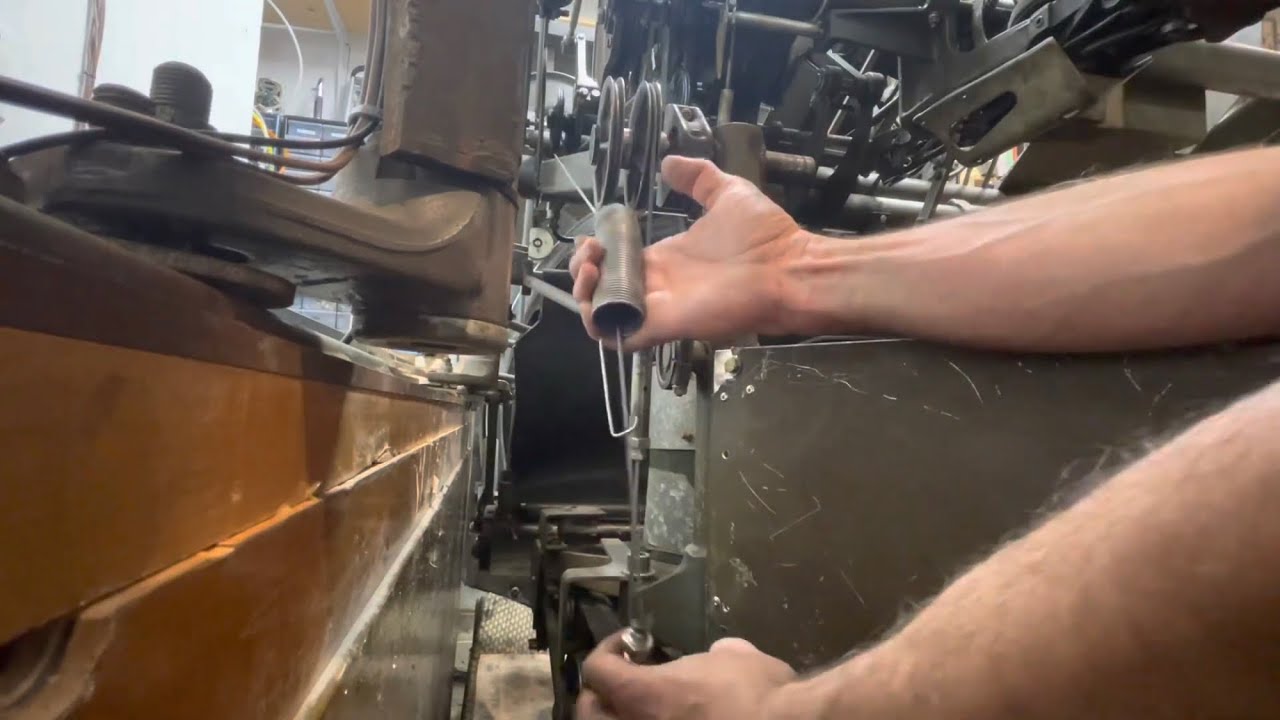 Moving deck cable removal and install plus a look at the scissor cable on a Brunswick pinsetter GBA