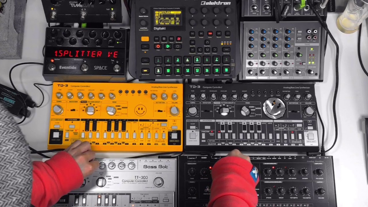 Digitakt + TD-3 + TD-3 + TT-3 + Avalon Bassline