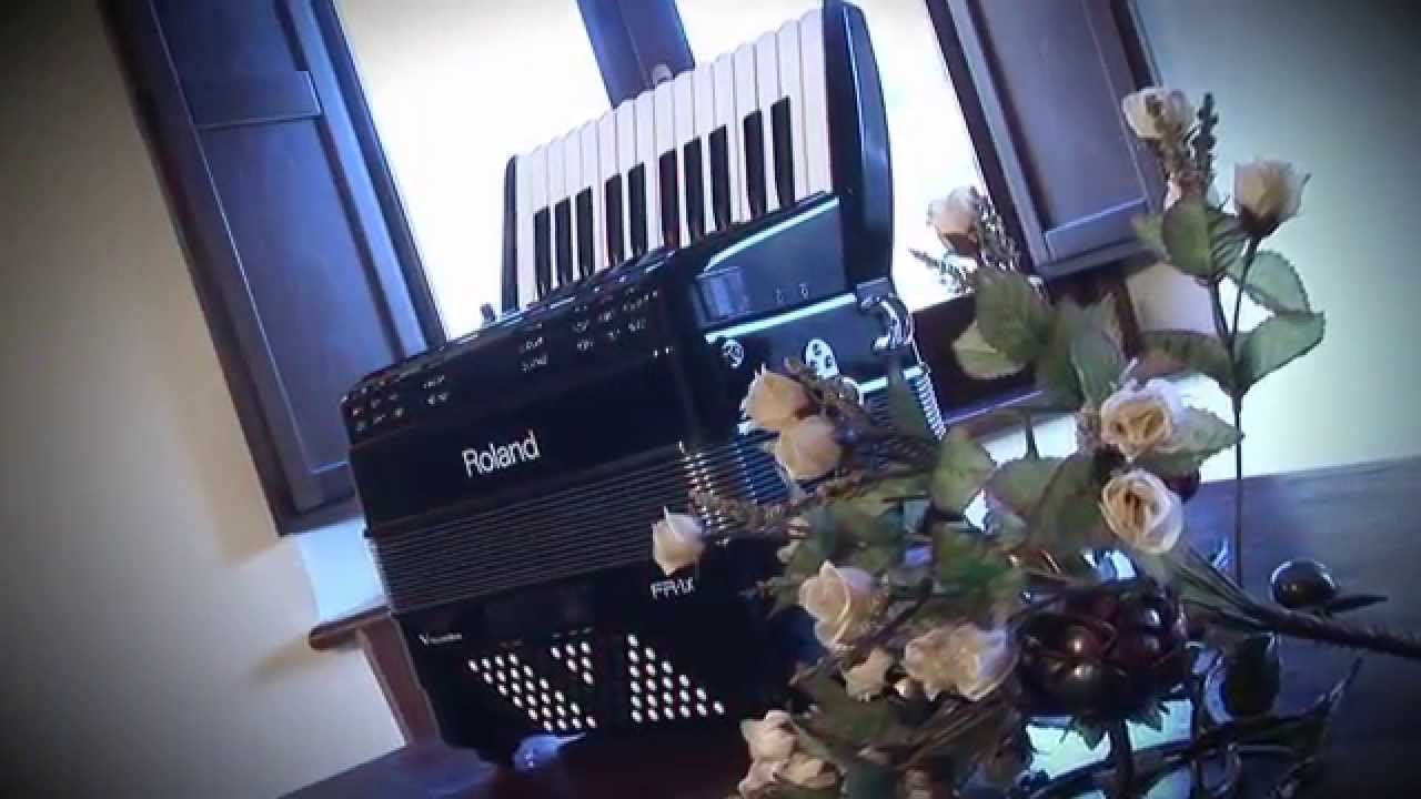 Обзор V-аккордеона FR-1x Piano Type