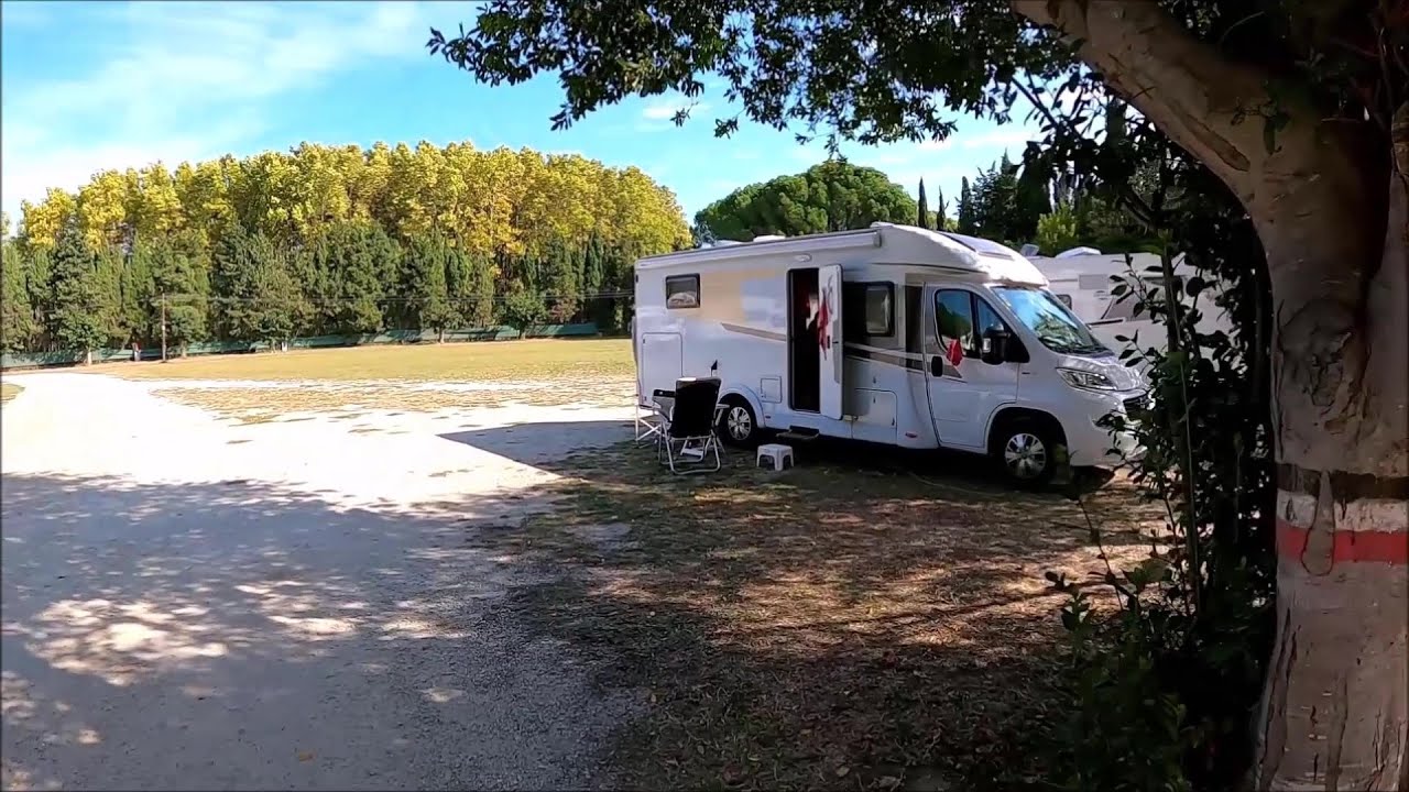 Etappenplatz/Übernachtungsplatz/Stellplatz Area de El Noguer in Cabanes / Girona (Spanien)