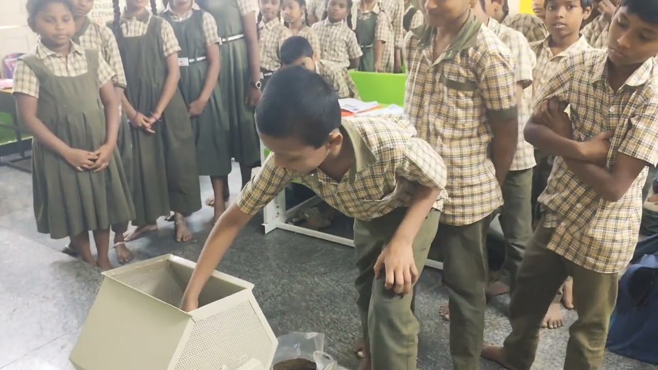 #naturalmanure#hands on experience @ GOVT PS RS PULIVENDULA 