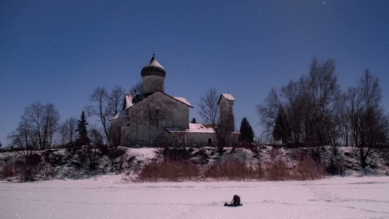 Лунная зимняя ночь на Никольским храмом  в д. Устье 29-30.01.2026