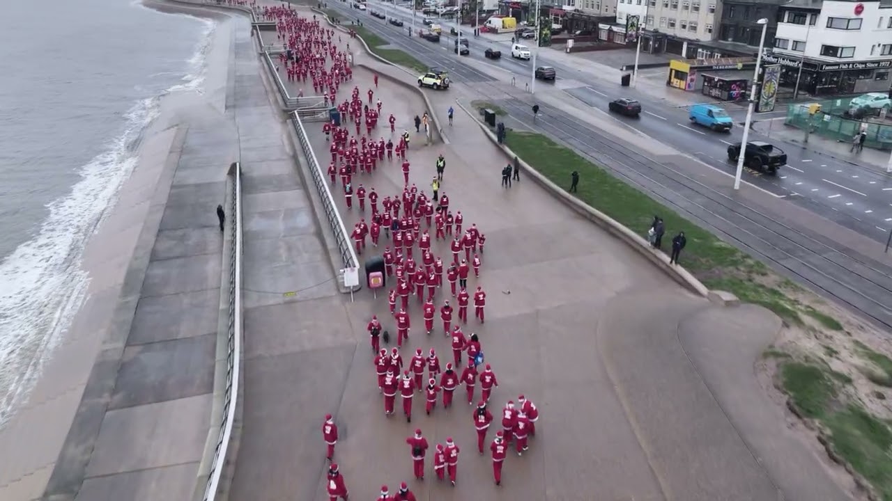 2025 12 07 Blackpool's Santa Dash
