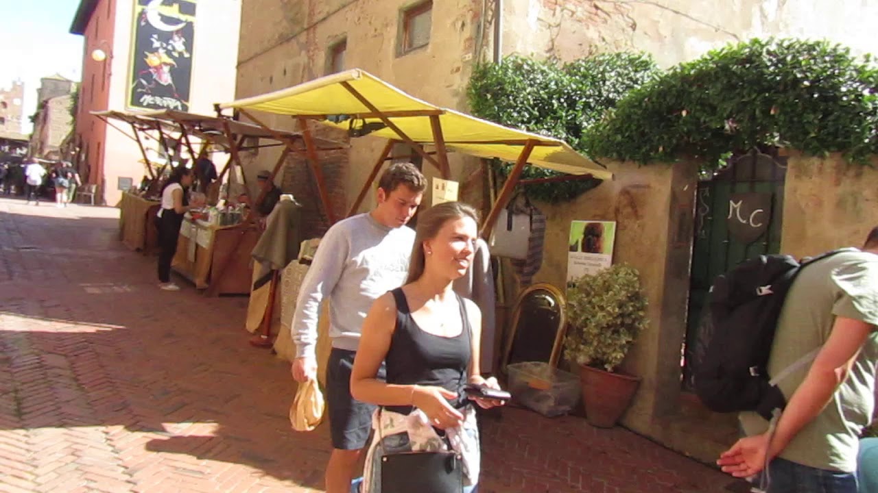 Boccaccesca Food and Wine Festival In Certaldo, Tuscany: Entrance