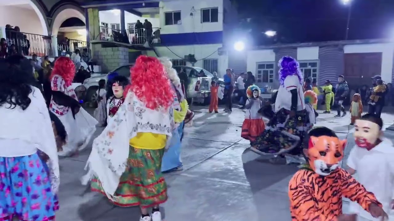 Cierre de Carnaval  Quema del  Viejo (Tata Velo) en Coicoyán de las Flores Oax. 17 de Feb del 2026