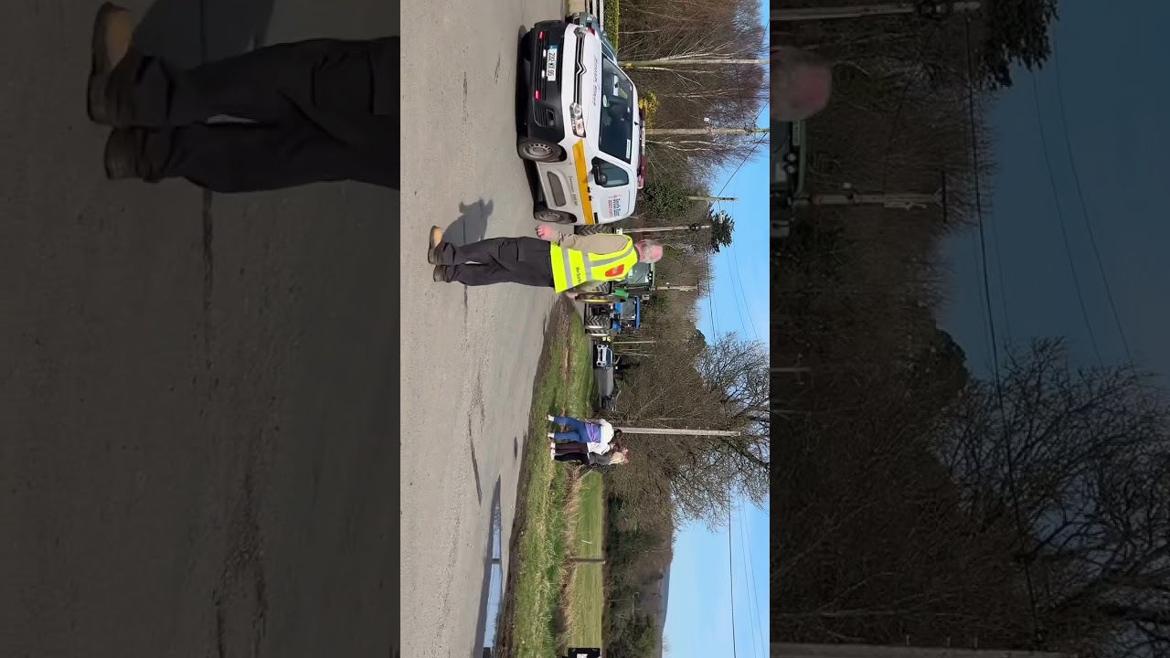 BALLINGLEN / TINAHELY TRACTOR AND CAR ROAD RUN 2025