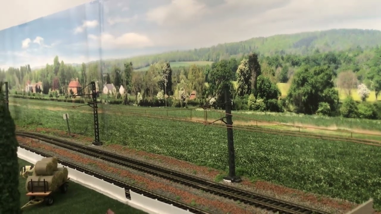 LE TRAIN L AUBRAC BEZIERS-PARIS QUELQUE PART EN LOZERE