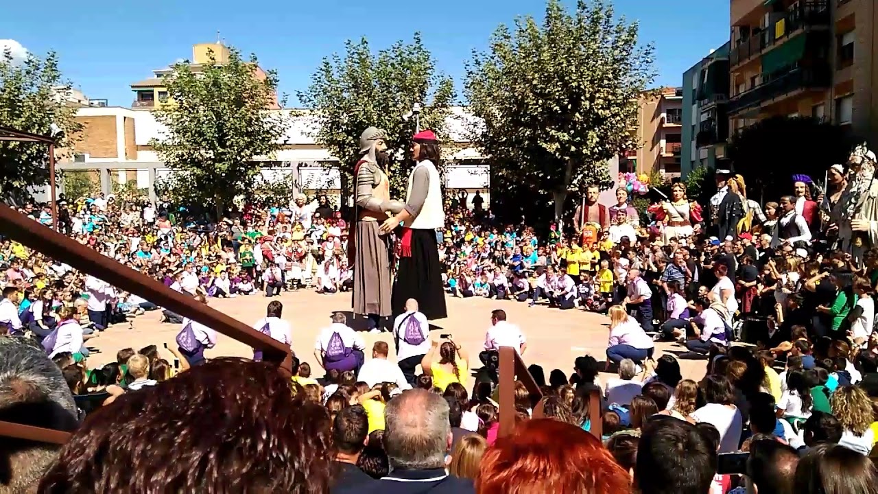 Dansa de la batalla . Gegants de Montornès del Vallès