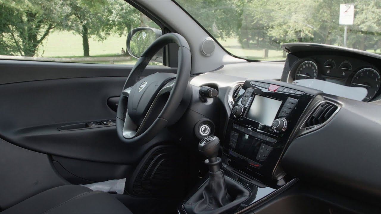 Lancia Y Hybrid (ecochic)