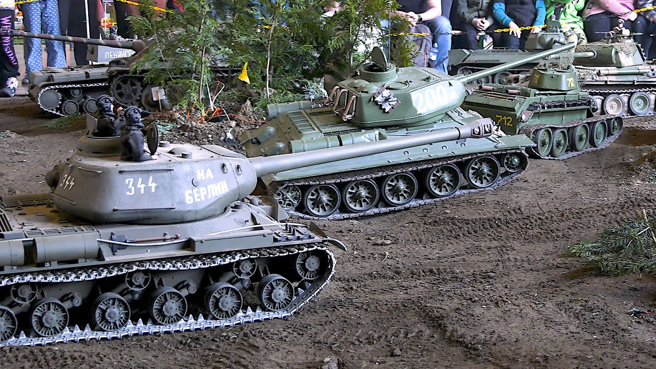 WW2 Tank Battle Wehrmacht vs Red Army / Big RC Tanks Panzer IV Panther Tiger T-34 KV-1 M4 Sherman