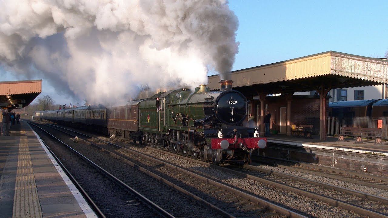 GWR No. 7029 Clun Castle in action in the pre-Covid year of 2019 - all in glorious 4K