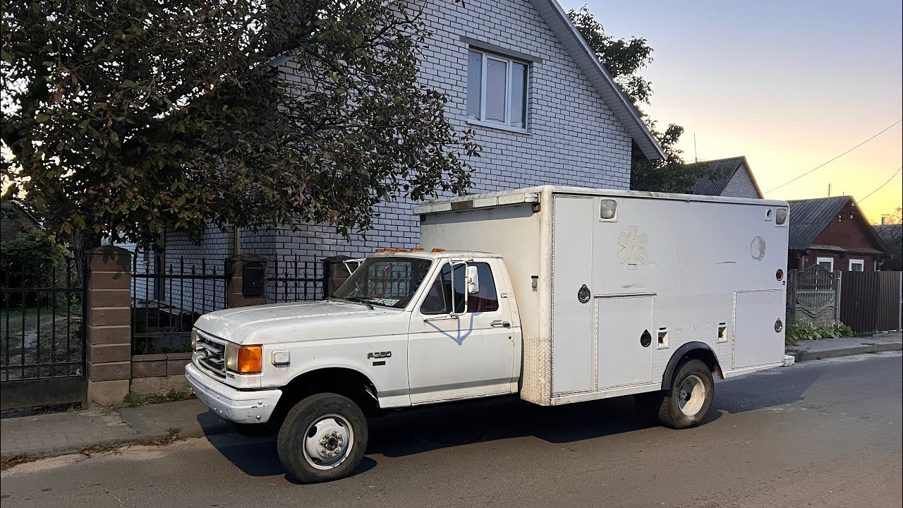 Распаковка будки. Изучаем содержимое ящиков. Ford f350 1989 ambulance.