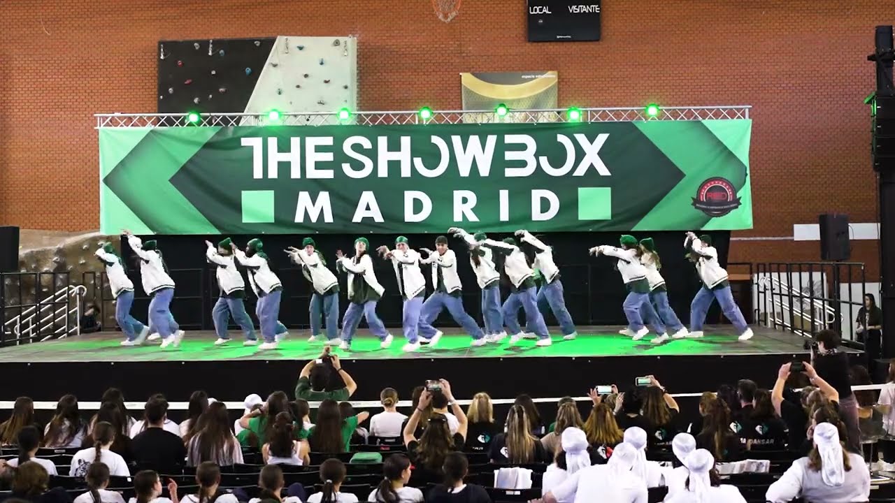 D-CREW - 3er Clasificado