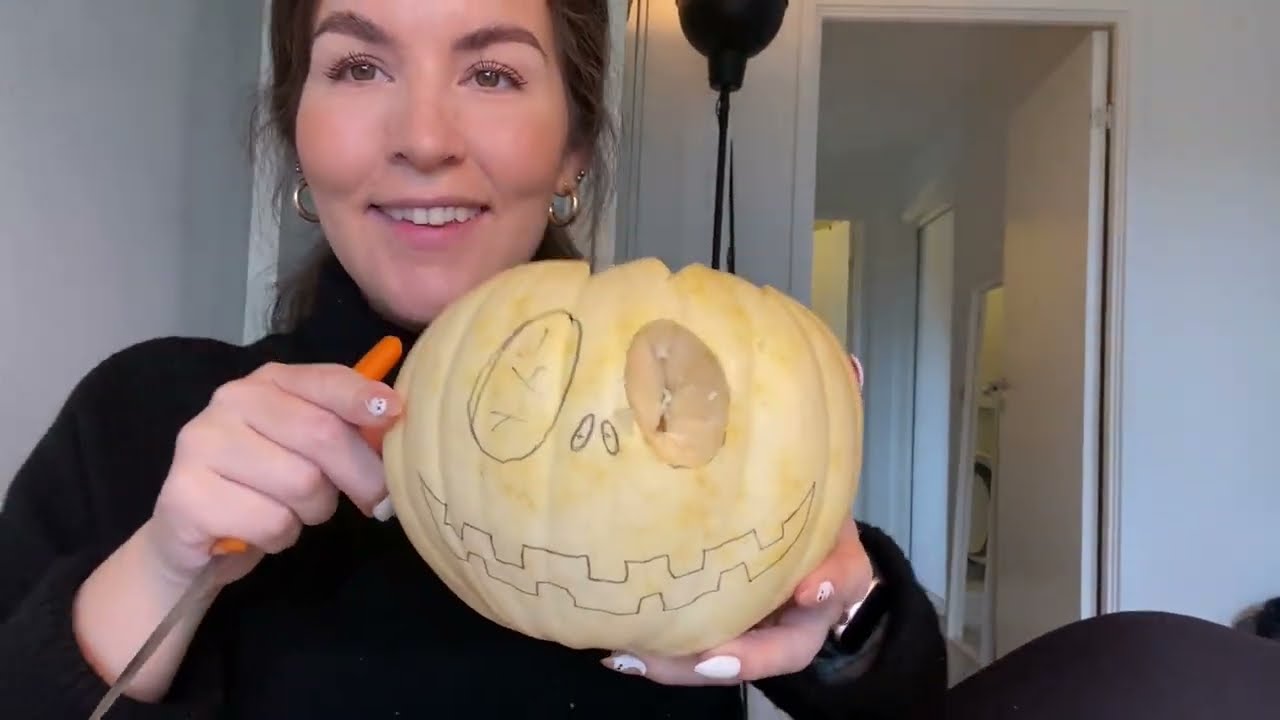 Vlog halloween pyntersiniarneq, pumpkininik agguineq & Mico trommertoq