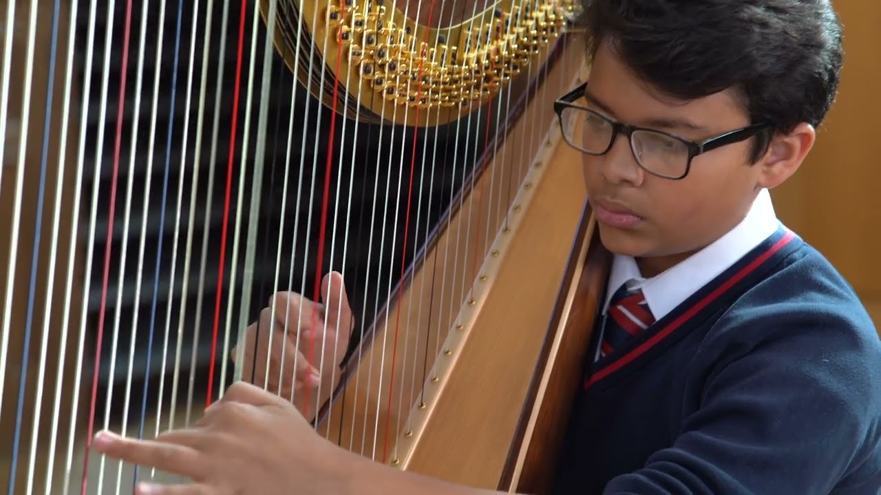 Henry K from King's Worcester Performs Bach's Prelude in C Minor on Harp