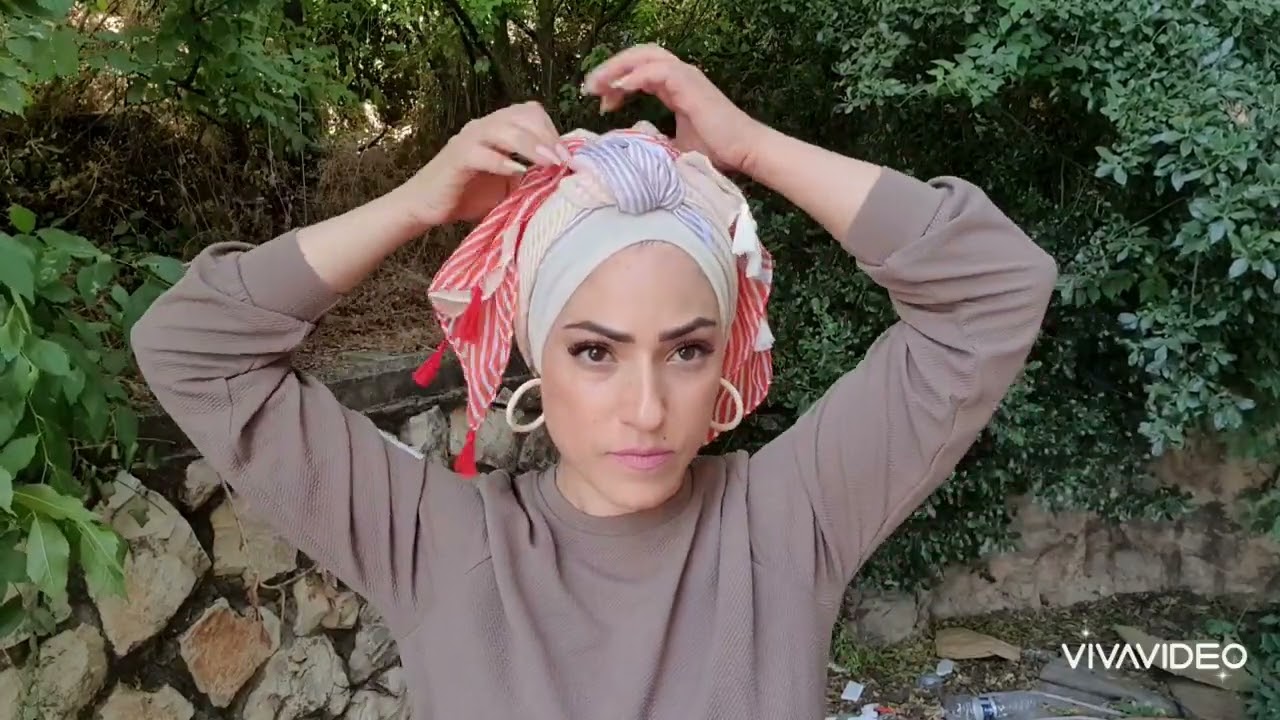 קשירת צעיף על בובו נמוך