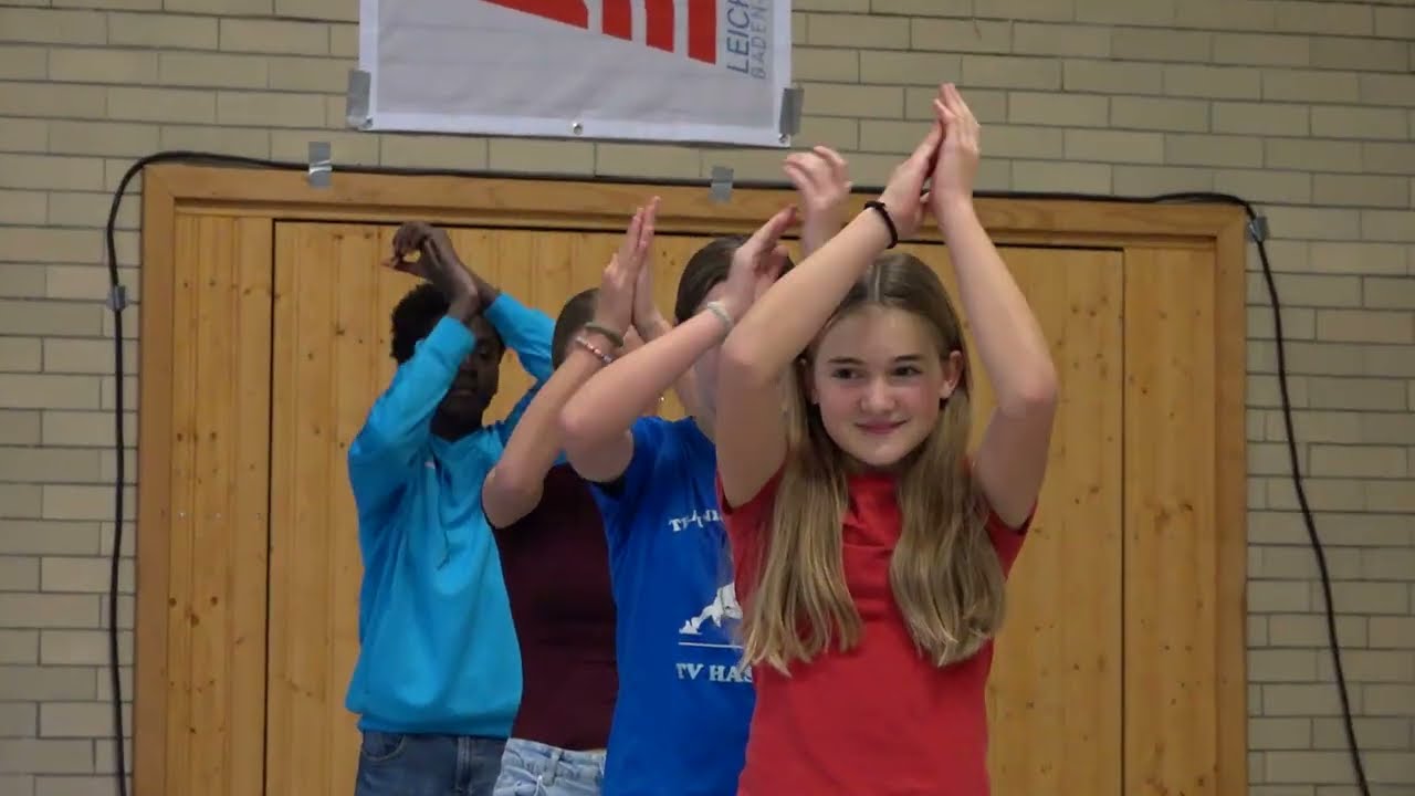 100.000 Hände | Tanz der U16 I Nikolausfeier 2025