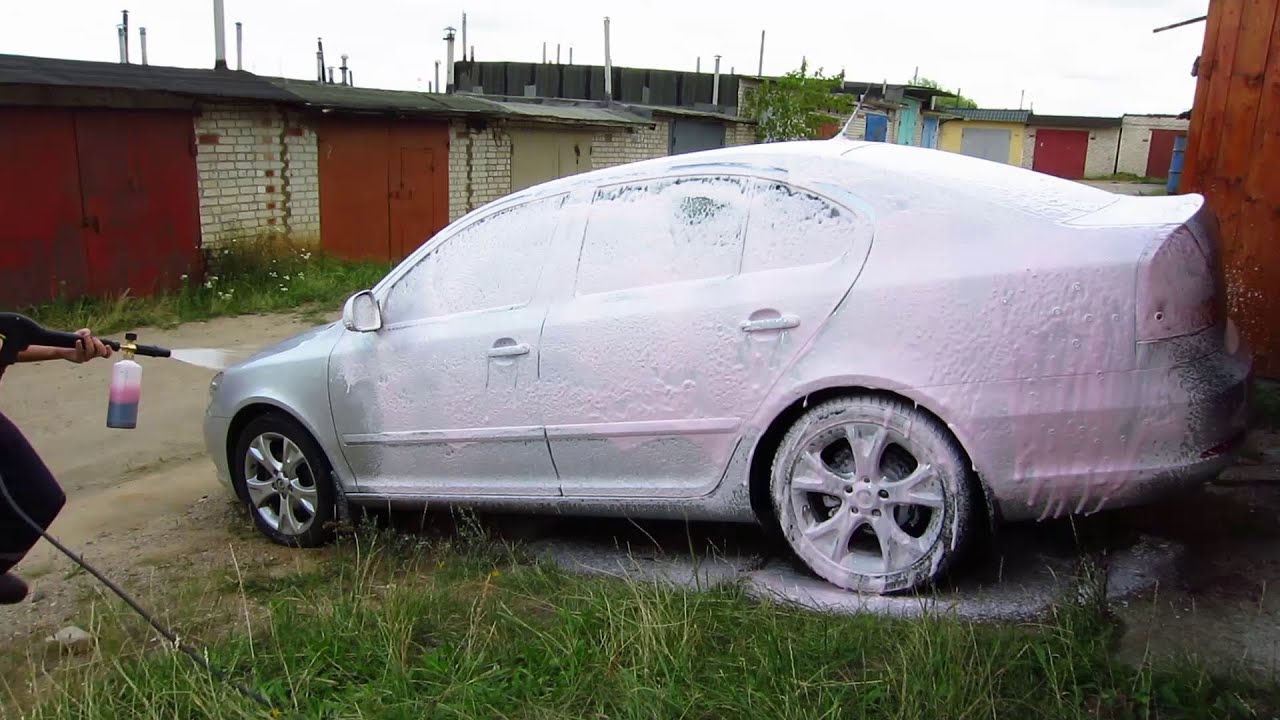 Бесконтактная мойка машины активной пеной GRASS - Active Foam Pink с насадкой Foam Lance. Тест
