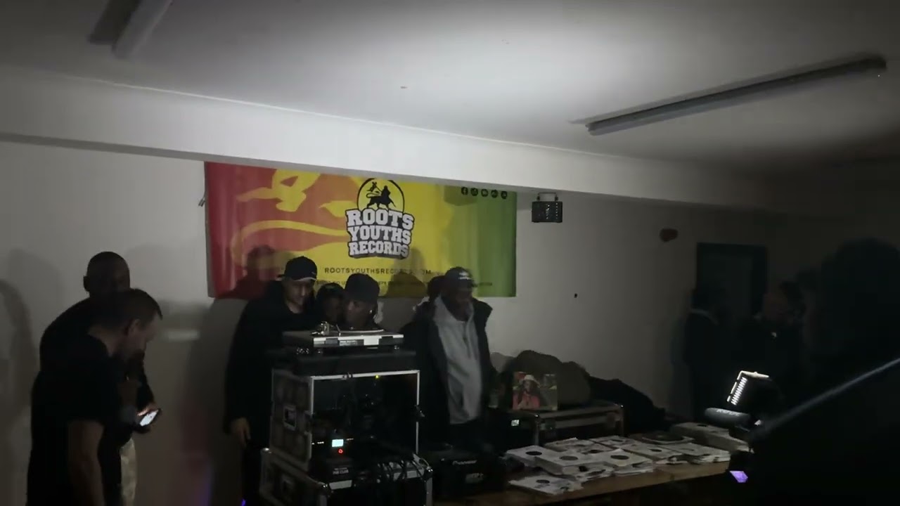 Natty Frontline playing Earl Zero - Righteous Warriors [Dubplate] @ The Brook House FC 24/01/25