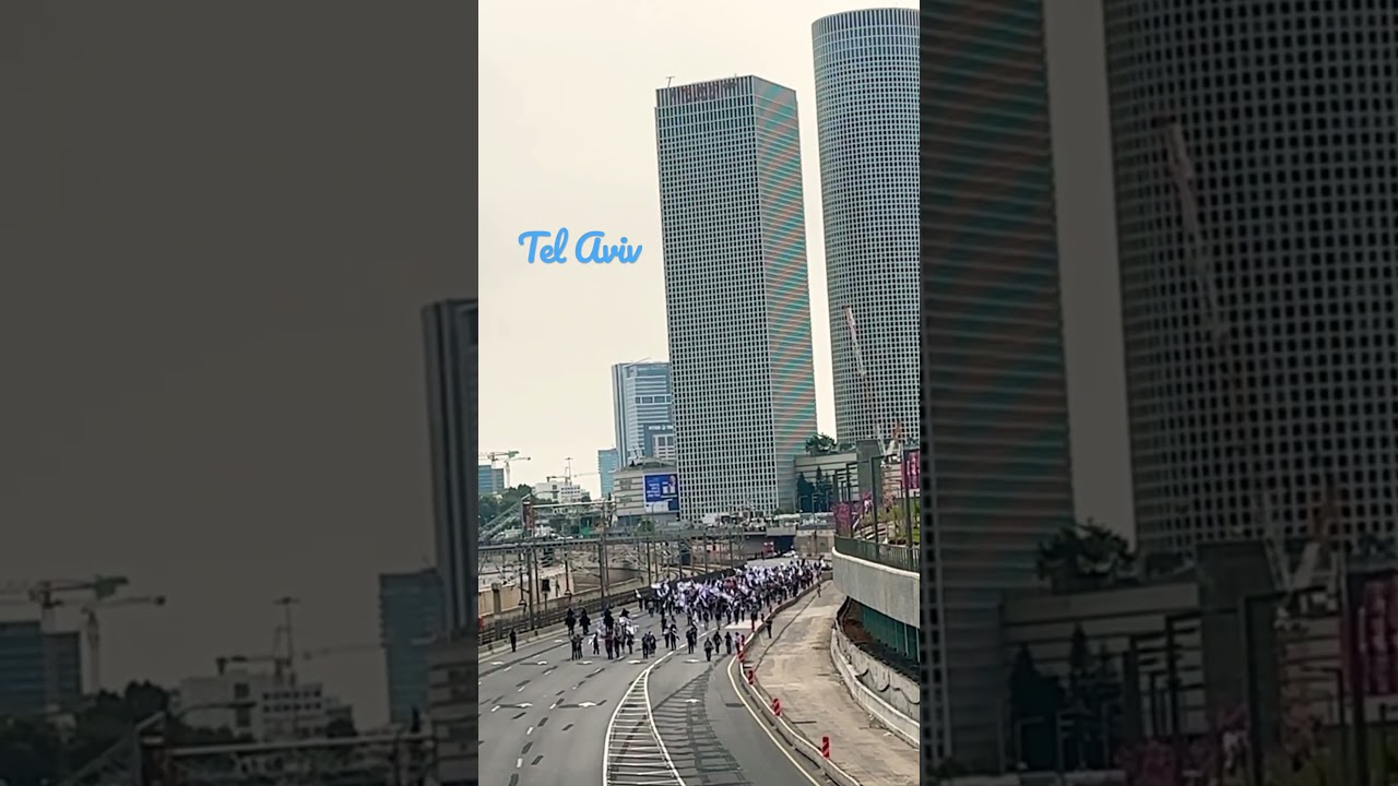 Tel Aviv Highways Blocked by Protesters #travel #telaviv #israel #demonstration #blocked #protest