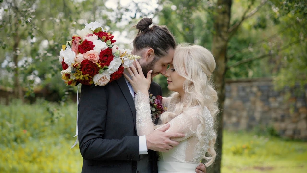 Leica SL2-s wedding film