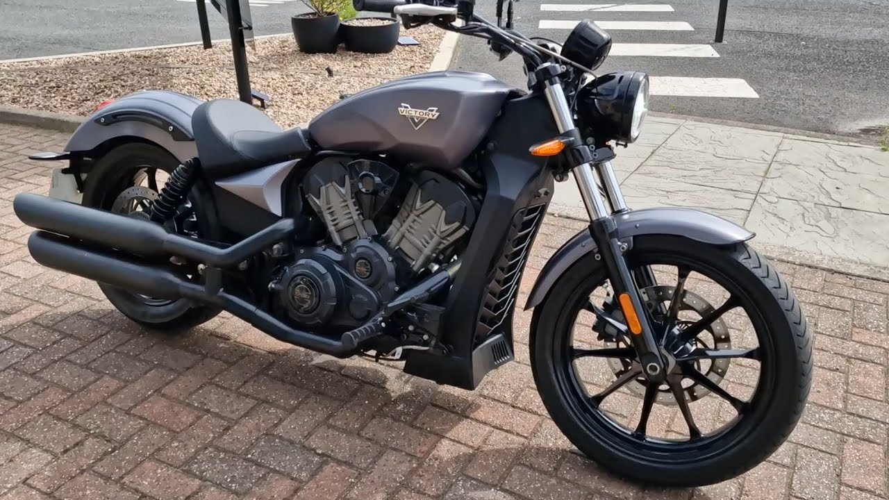 Victory Octane 1200 walk around and exhaust note