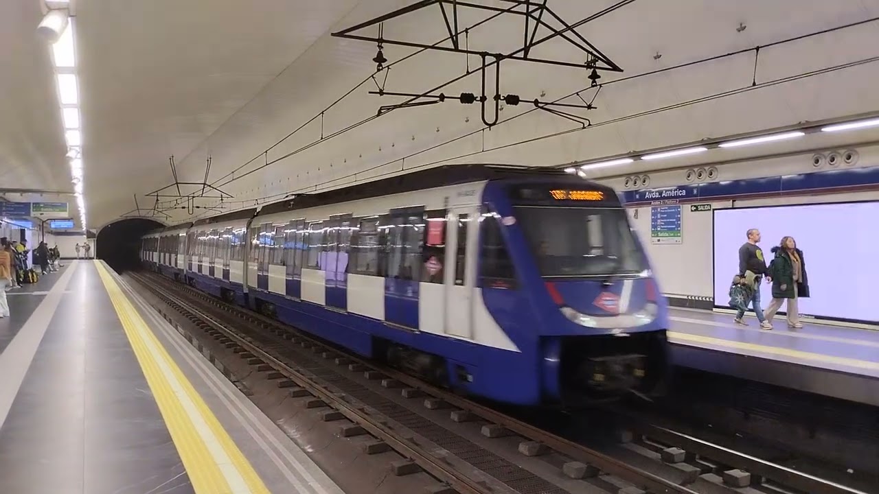 Metro de Madrid: 9439 entrando en Avenida de América L9