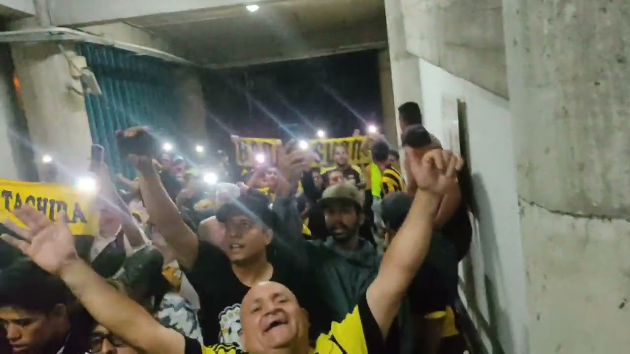 Avalancha Sur de CARNAVAL en Mérida | Copa Sudamericana | Deportivo Táchira - Estudiantes