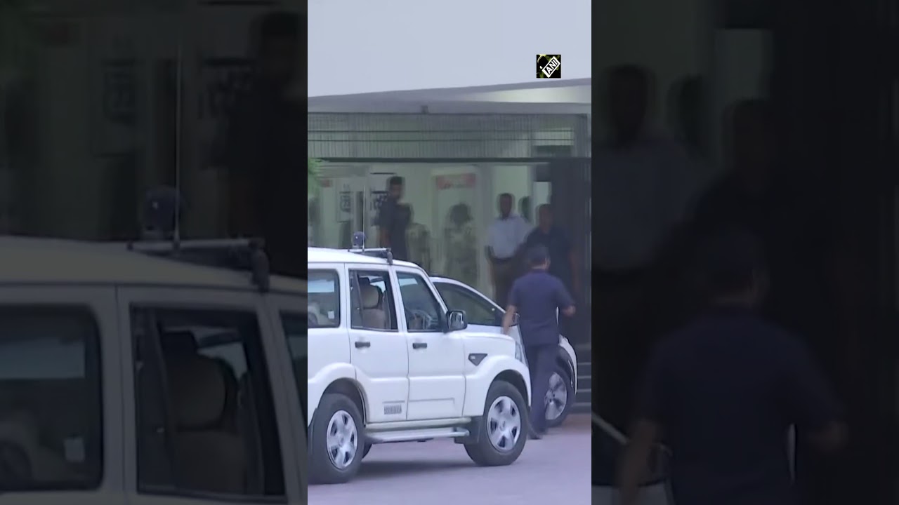 Nitish Kumar reaches Patna circuit house to meet CM Mamata Banerjee ahead of Opposition meeting