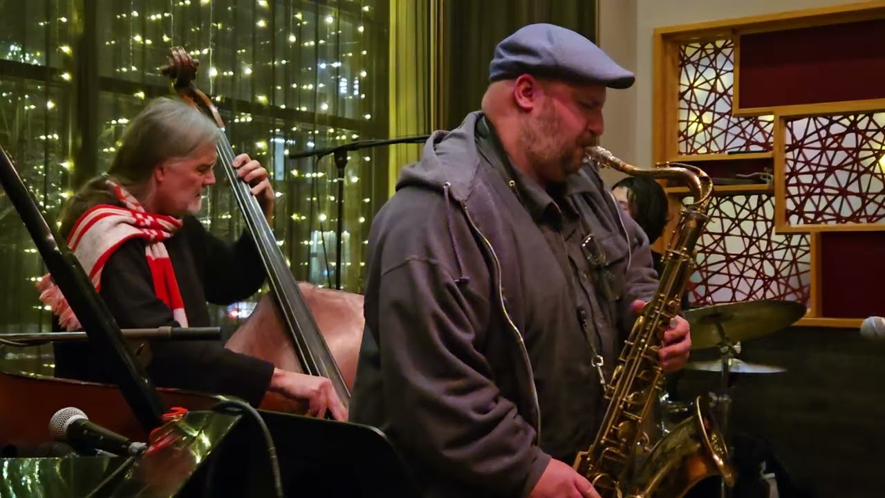The Andy Voelker Trio,  featuring Gen Yoshimura on Drums 