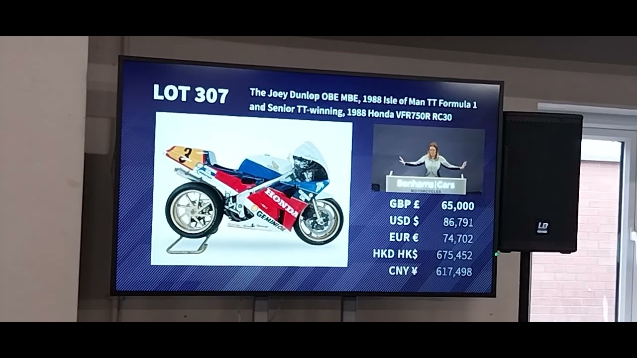 Joey Dunlop 1988 Isle of Man TT Winning RC30 at Bonhams Auction, Stafford, 12 Oct 25.