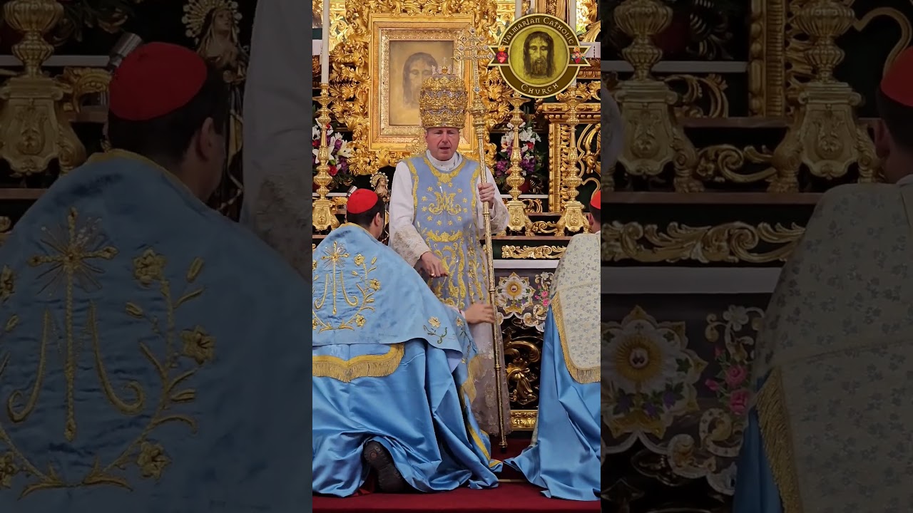 His Holiness Pope Peter III blessing @ the Pontifical Mass www.palmarianchurch.org #palmarianchurch