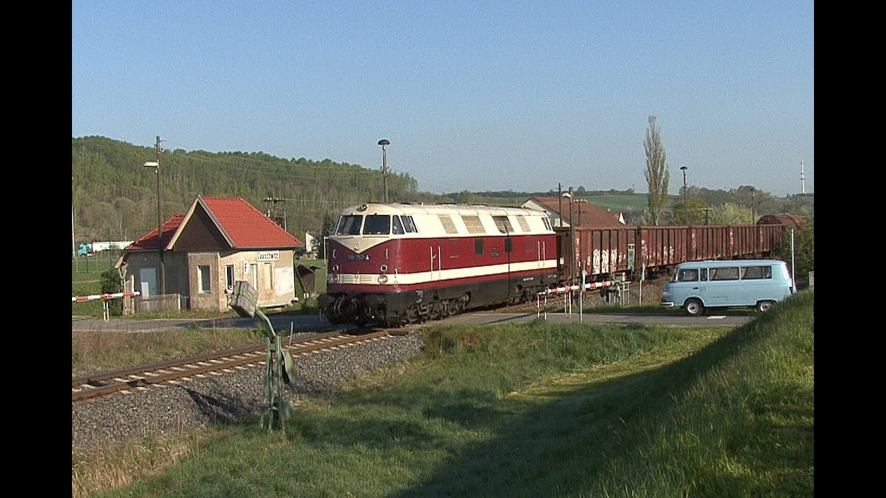 118 757 im Güterzugdienst bei Zeitz und Gera 02.05.2015