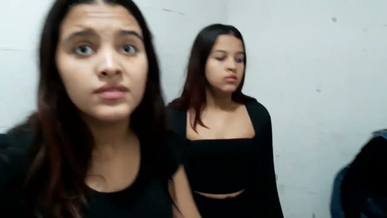 A LOIRA DO BANHEIRO E O ZAP APARECEU E NOS ATACOU!