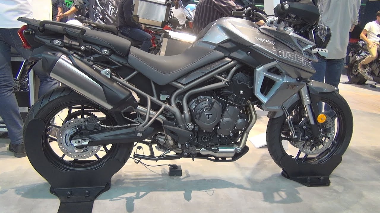Triumph Tiger 800 XRt (2019) Exterior and Interior