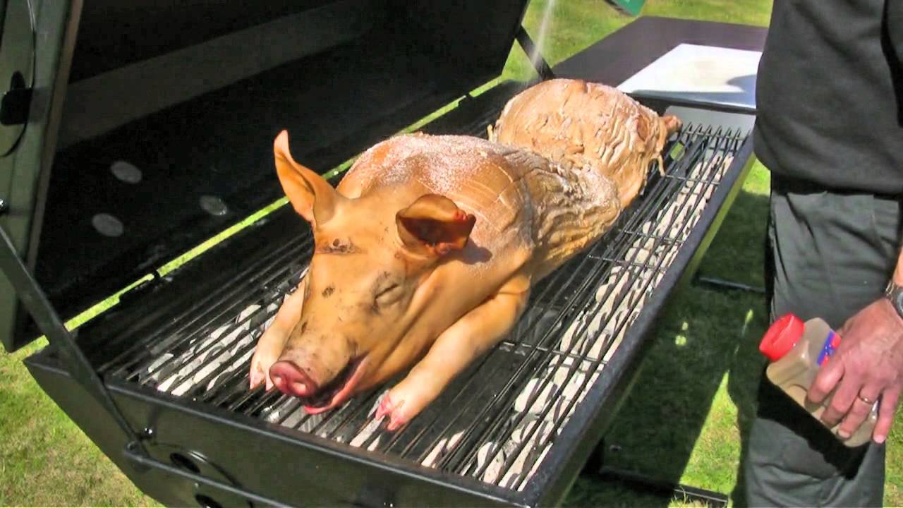 Helstegt pattegris på Grill - med Grill-Selv-Gris.dk