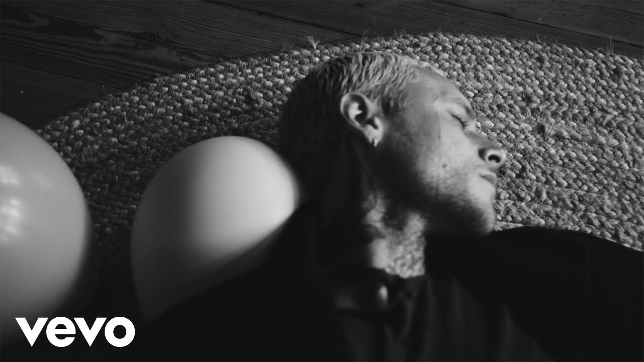 Joseph Lawrence - SINGLE BED (Official Music Video)