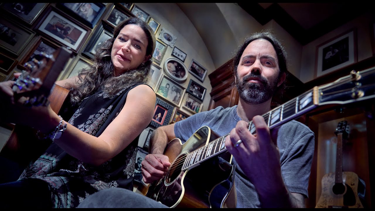 Gibson J185, Martin DCX1E, NMBR11, Yeshiva & Bernard Bulhack, Swampers Muscle Shoals