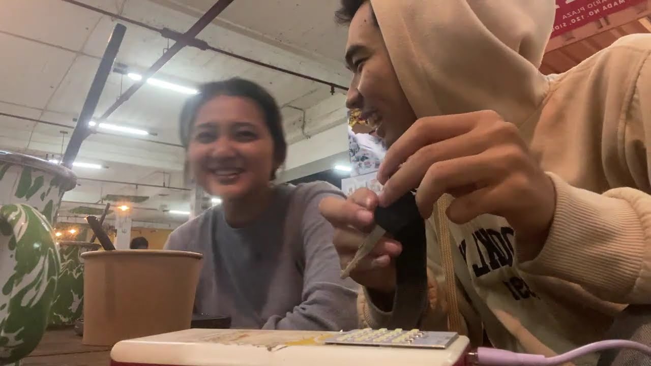 ini kita curhat curhatan guyss sama bidadari ku