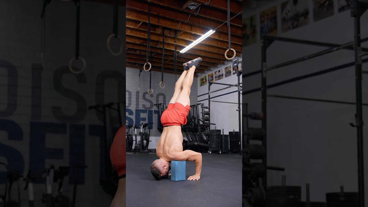 Crow Handstand Push Up Progressions #calisthenics #handstandpushup #crow #yoga