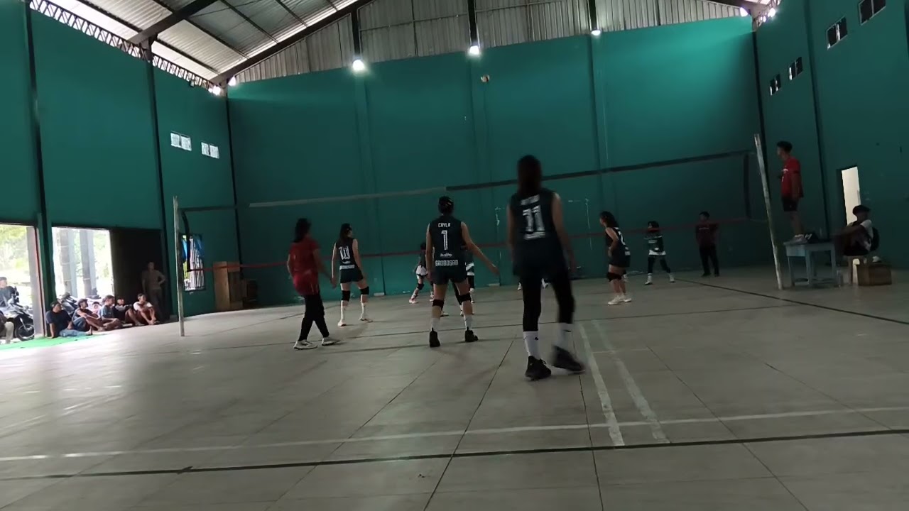 Berlian Muda vs Triber
