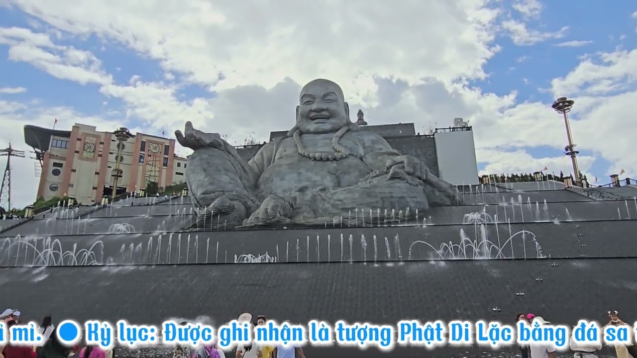 Tượng Phật Di Lạc Có 1 0 2  Lớn Nhất Đông Nam Á - Vietnam Landtours 