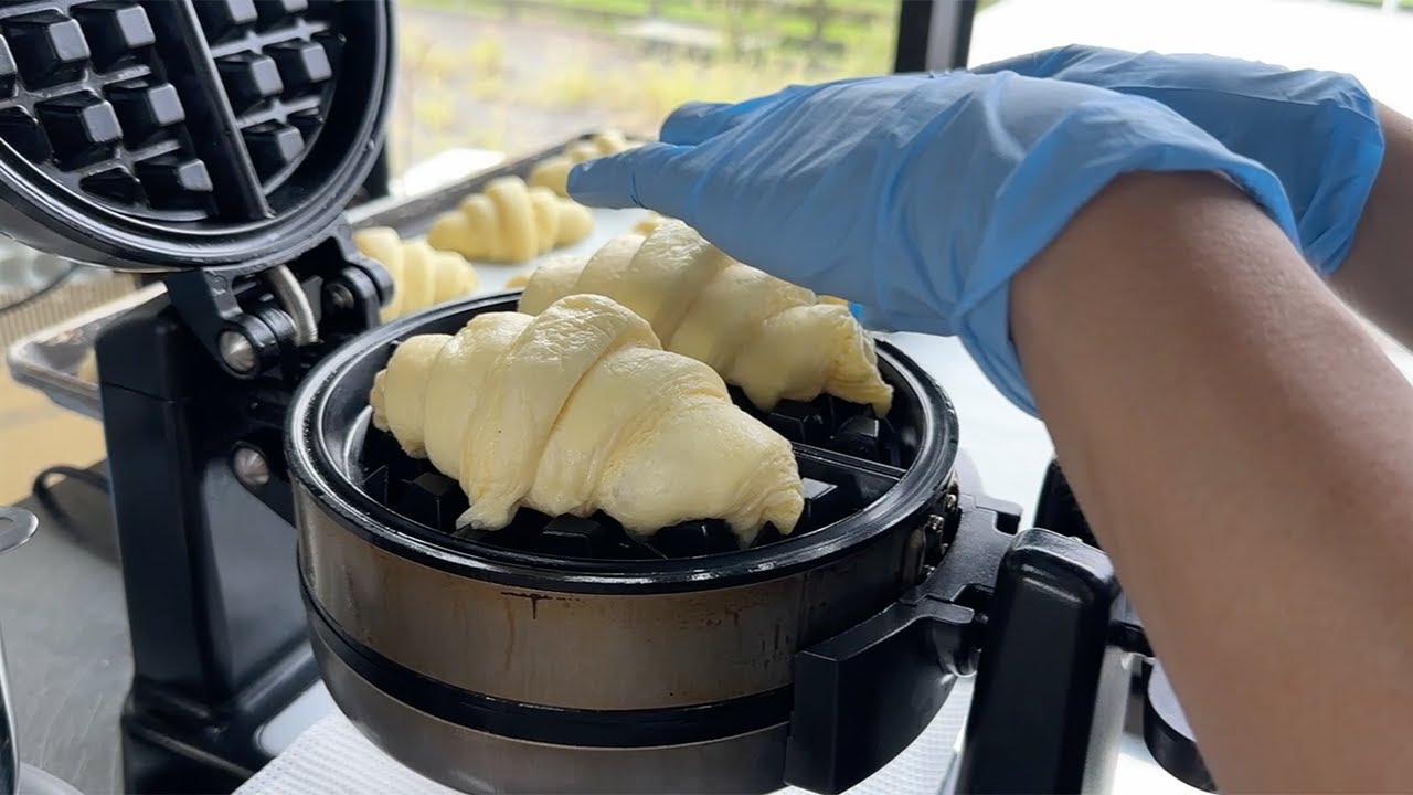 さくさくクロッフルに激旨トッピングで彩る韓国発の新定番おやつ - クロワッサンワッフル - クロッフル - Japanese food