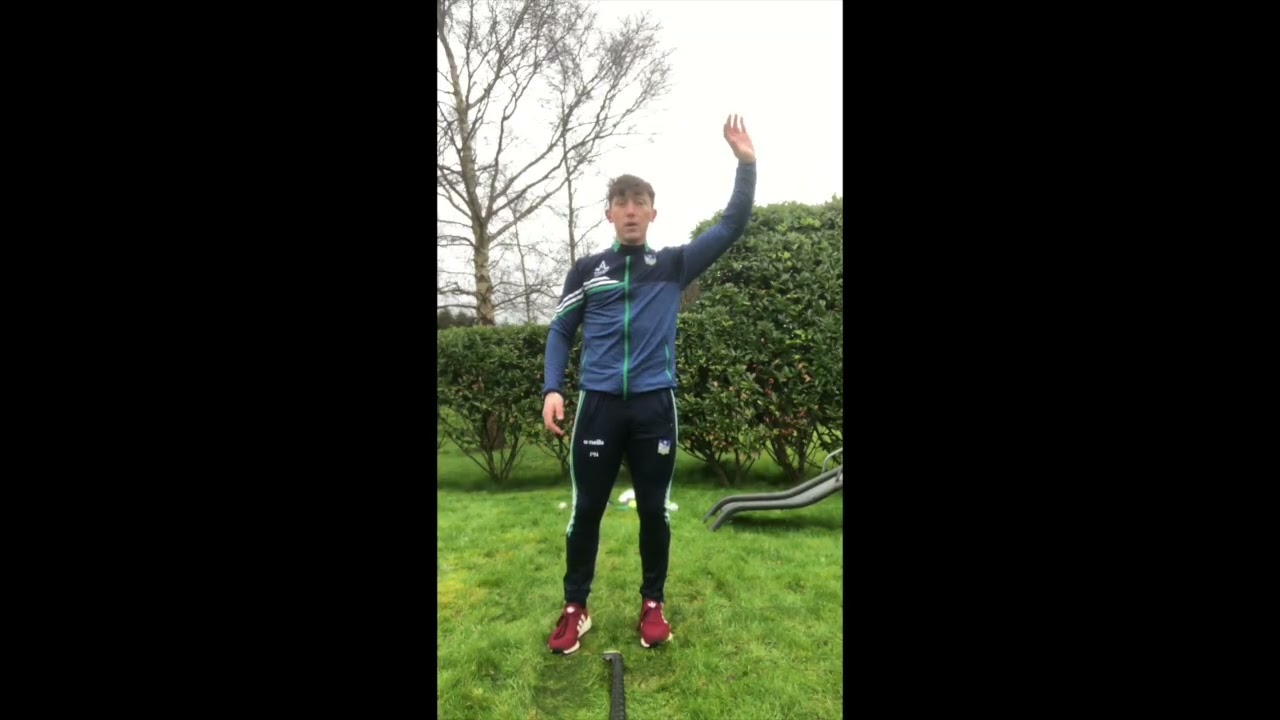 Establishing hurley hand and catching hand