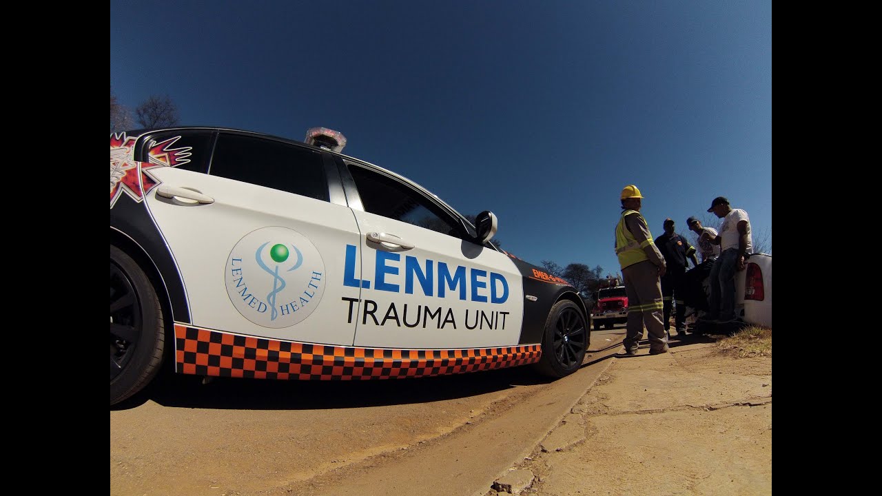 EMT Paramedic in BMW Resonds to MVA Call Dash Cam/ GoPro